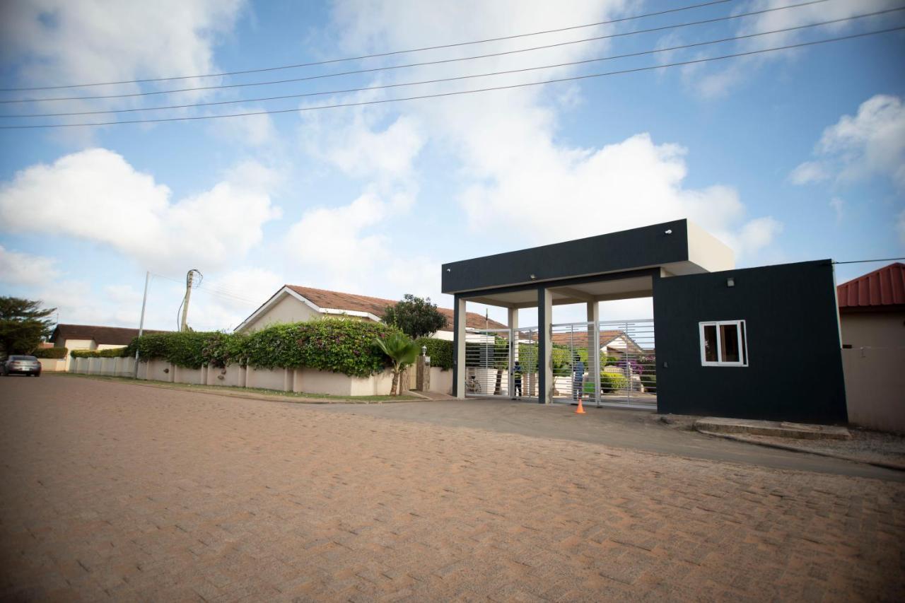 Marysin Guest House Accra Esterno foto