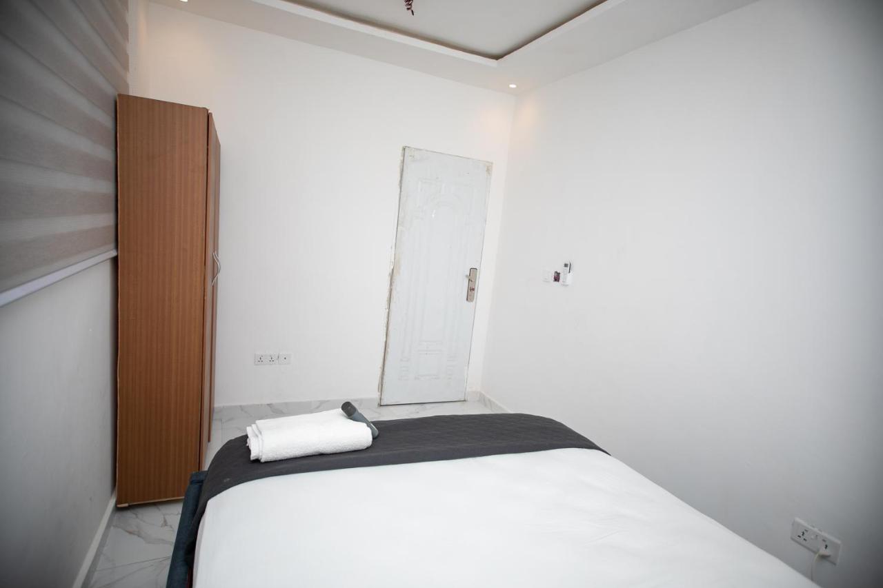 Marysin Guest House Accra Esterno foto